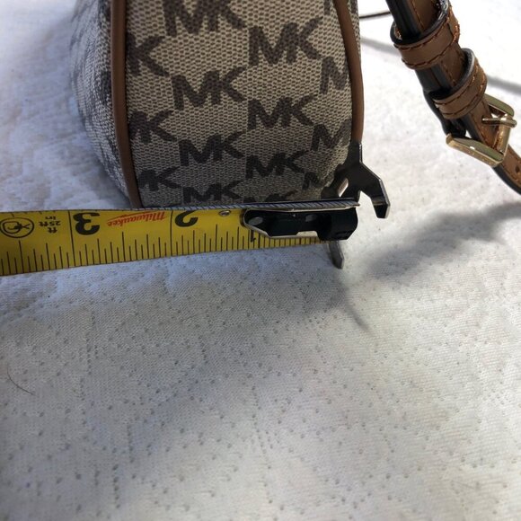 Michael Kors Large Crossbody Handbag 38T8CTTL3V MK print, Tan, Gold Detail - Picture 11 of 13